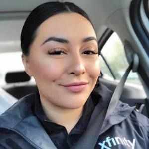 Meet your Posher, Amalia